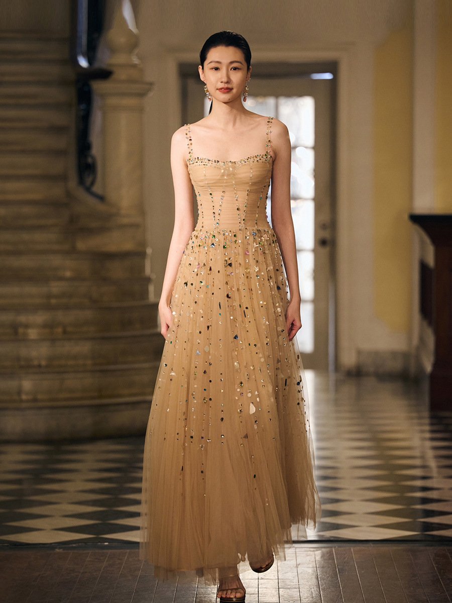 Women's Handmade Beaded Wedding Dress - Image 4