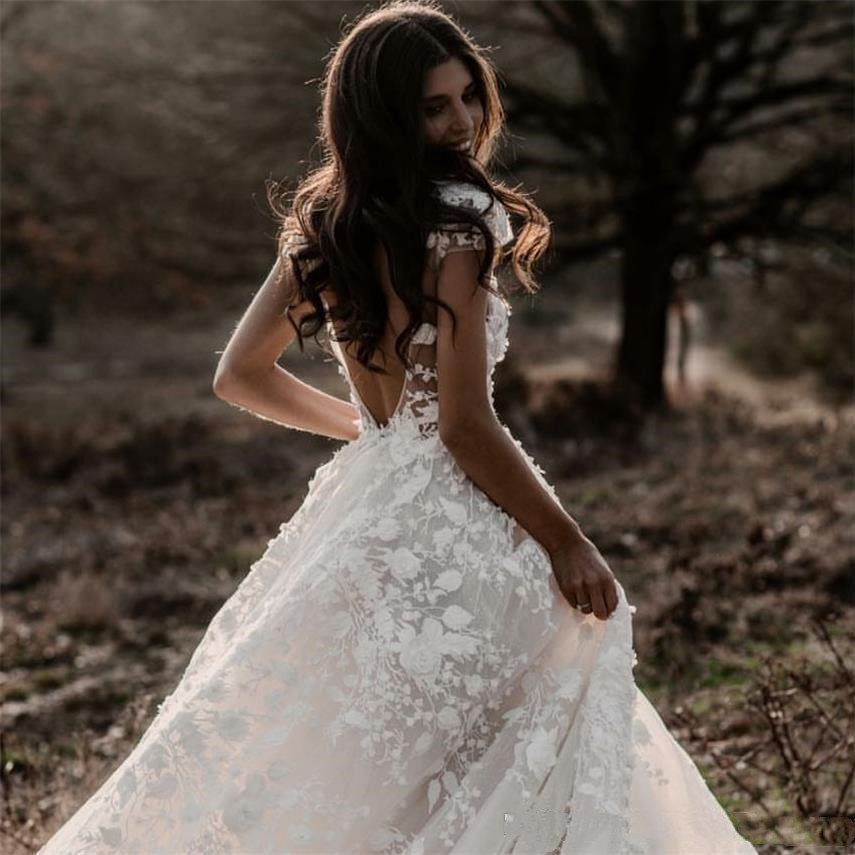 Women's White Lace Wedding Dress - Image 7