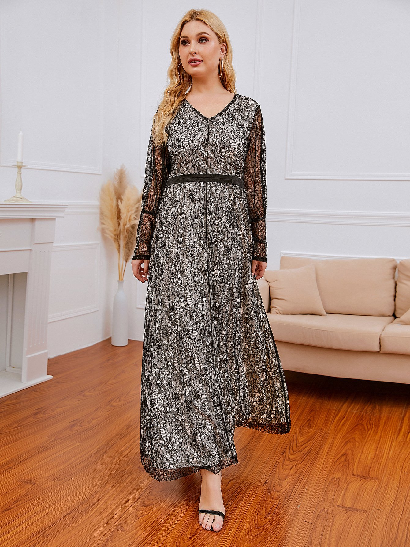 Women's Plus Size Dress - Image 5