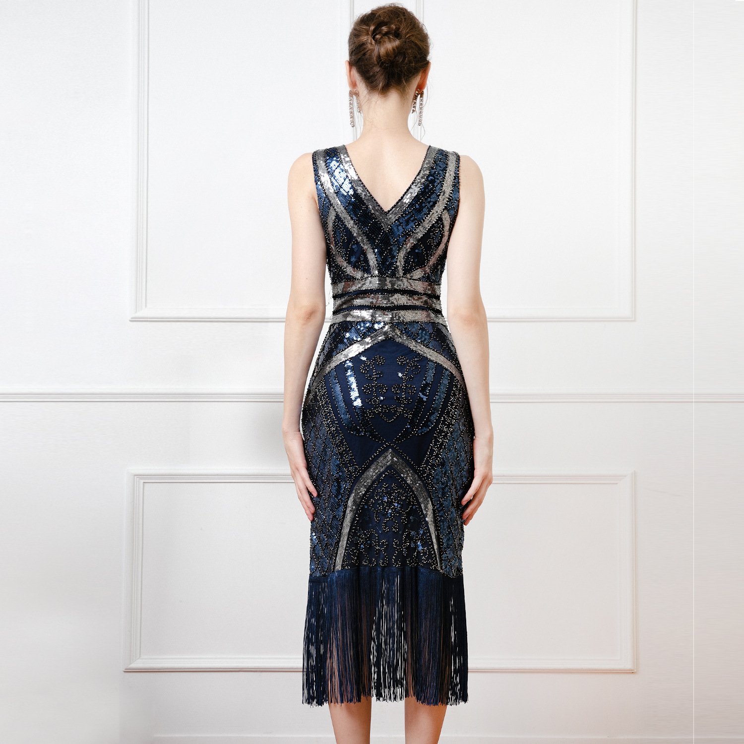 Sexy Sequined Deep V-neck Party Host Performance Wear Cocktail Party Sleeveless Mesh Dress - Image 4