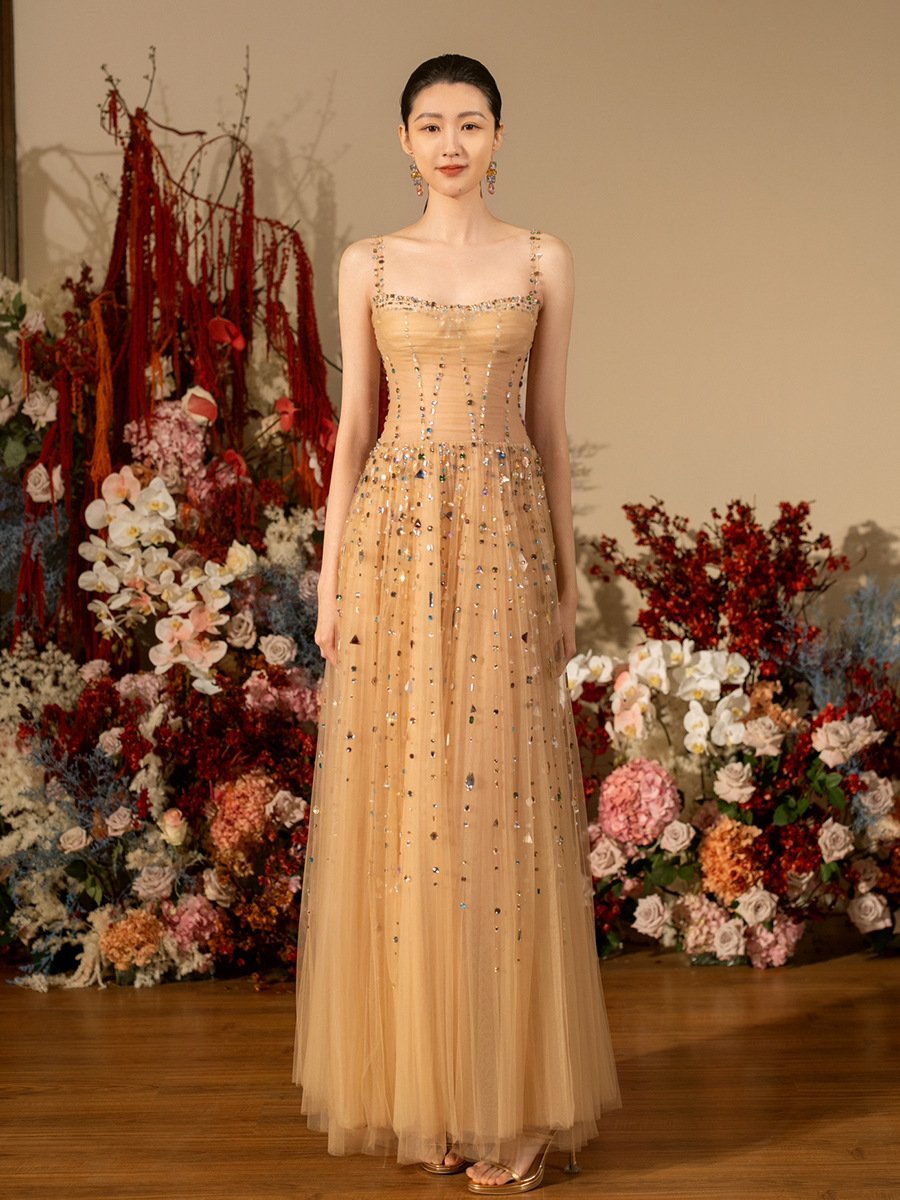 Women's Handmade Beaded Wedding Dress - Image 9