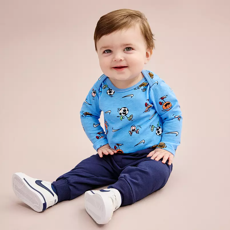 Baby Boys Nike "Let's Bounce!"