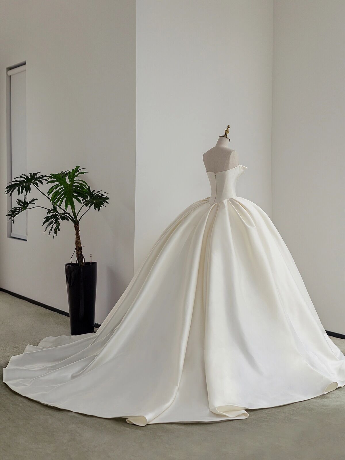 Vintage Satin Tube Top Light Master Wedding Bridal Dress - Image 3