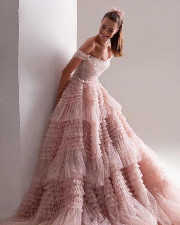 Bridal Wedding One Line Neck Lacquer Mesh Dress - Image 4