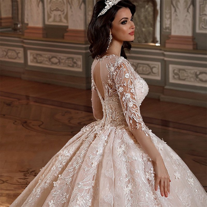Long Trailing Mid-waist Backless Wedding Dress White - Image 2