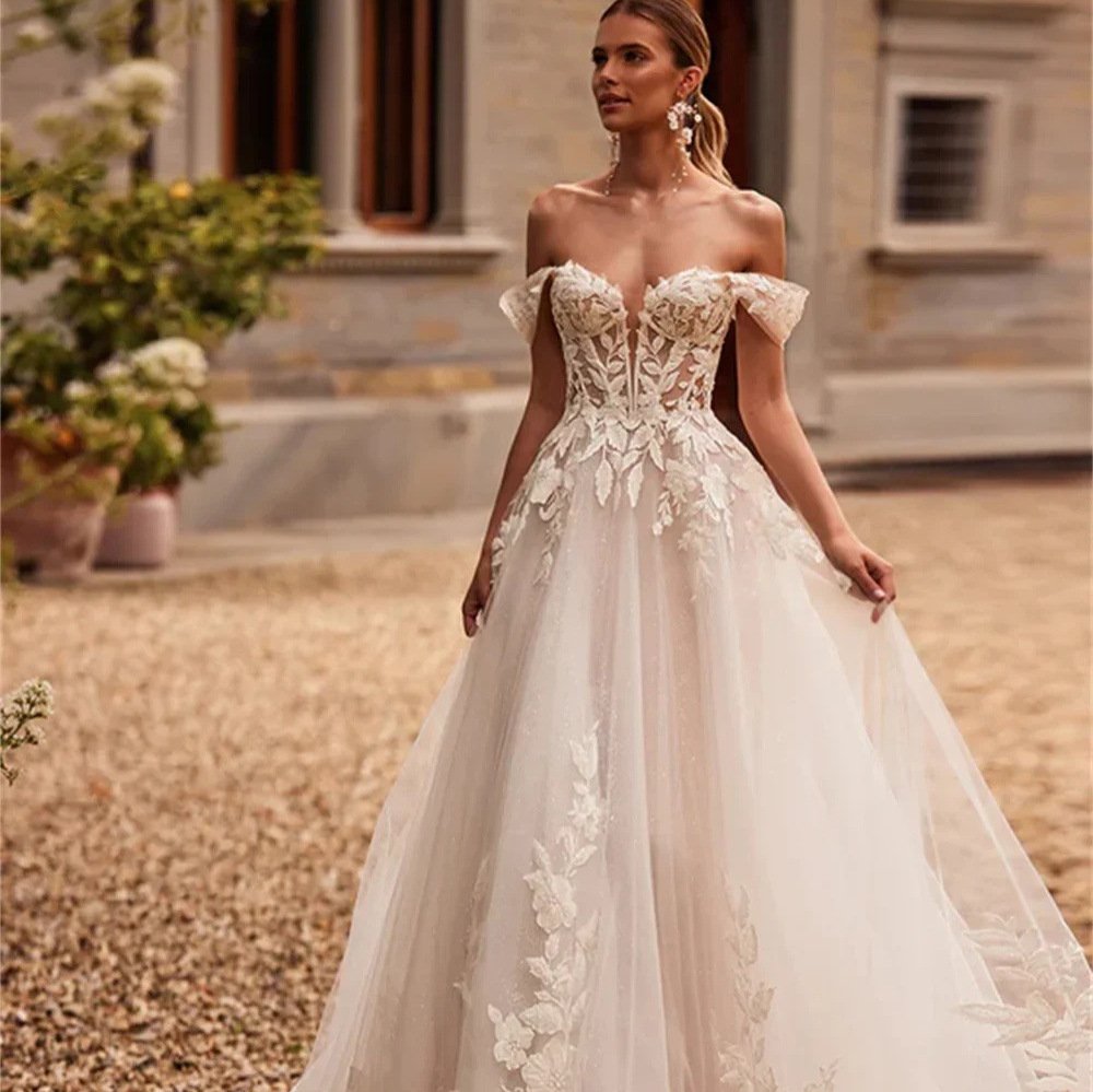 Light-luxury White Off-the-shoulder Bridal Wedding Gown With A Small Train - Image 4