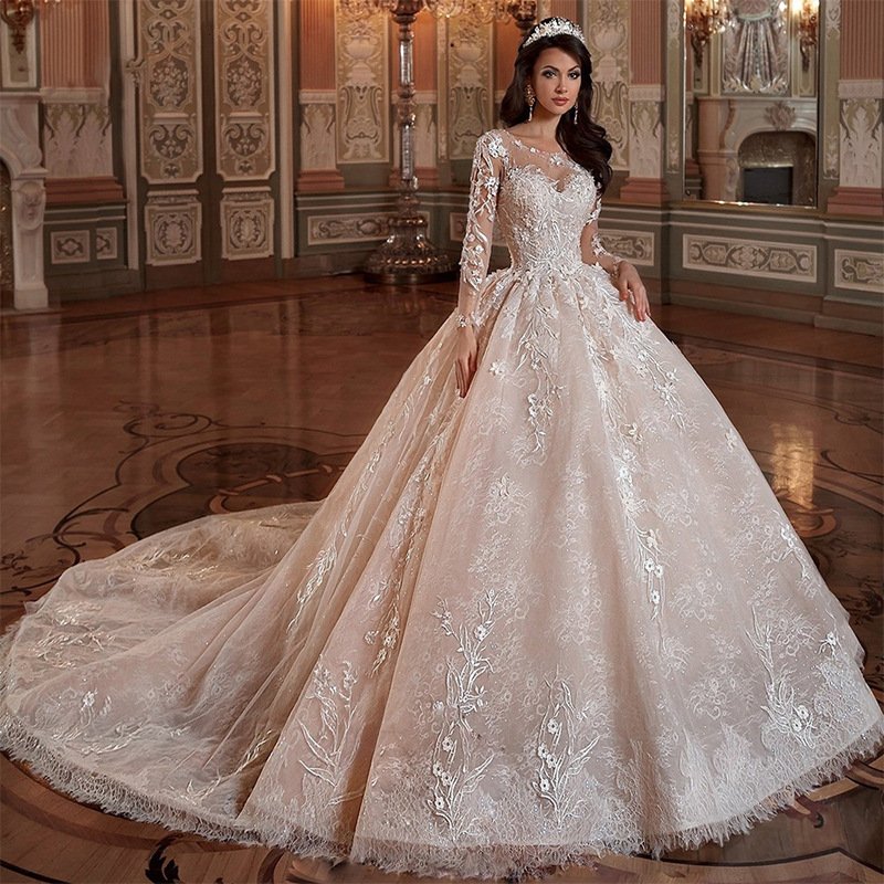 Long Trailing Mid-waist Backless Wedding Dress White - Image 3